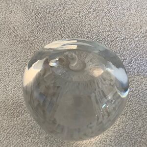 Tiffany Brand crystal “Big Apple” weight